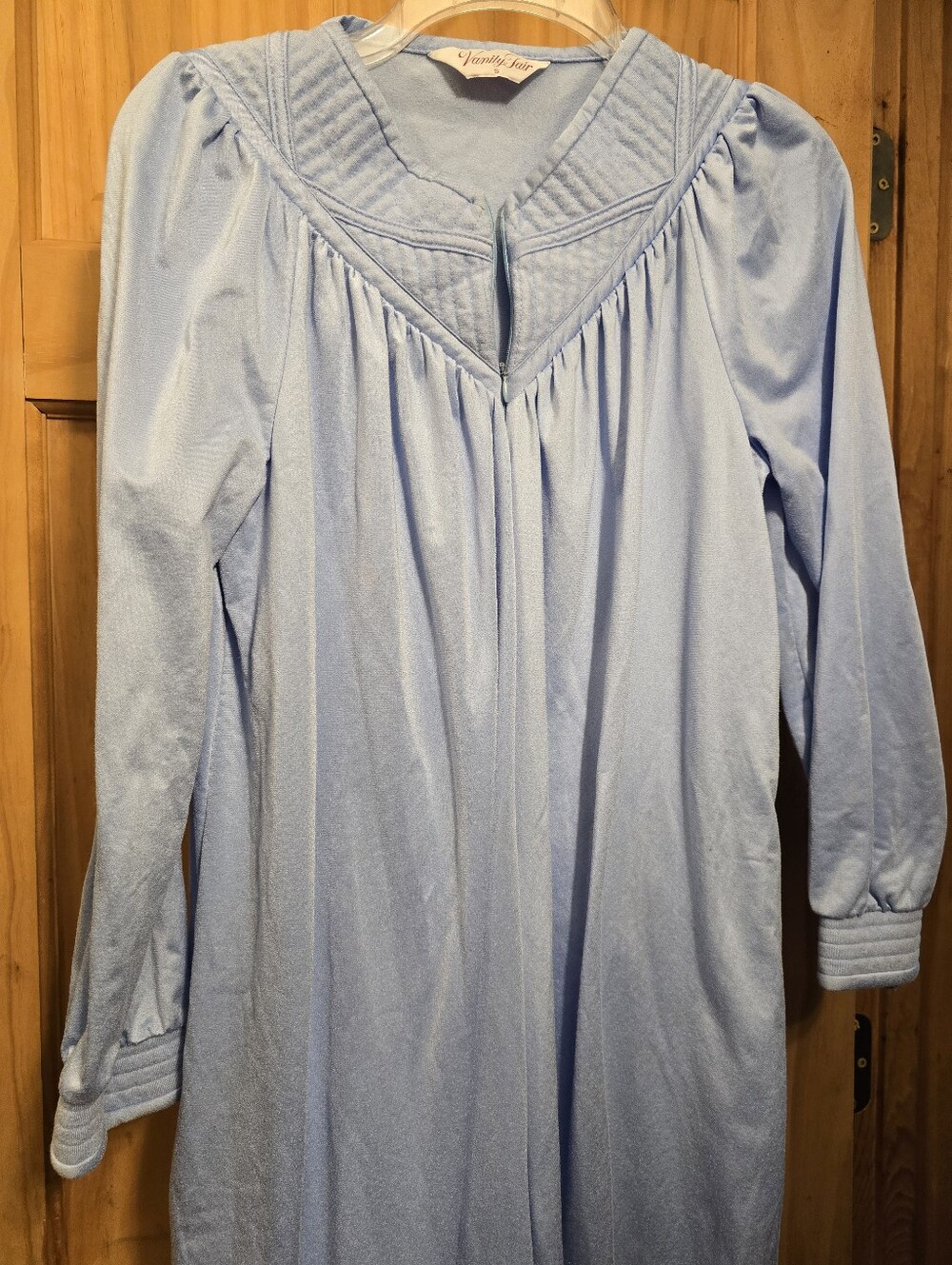 Vanity Fair Vintage Light Blue Long Sleeve Robe Zips Half Way Down The Front